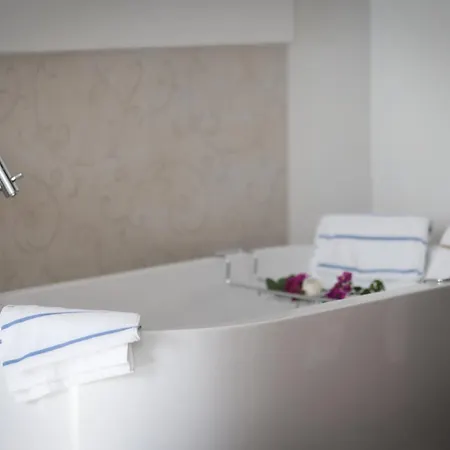 Sole Bed & Breakfast 4*