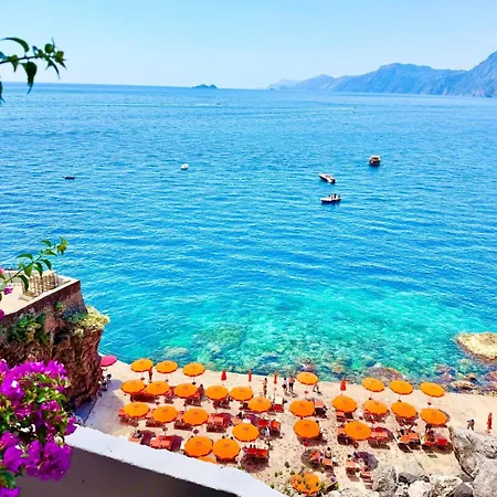 Sole Oda ve Kahvaltı 4*